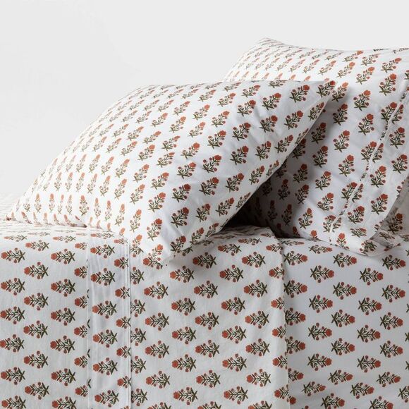 Threshold -  Organic Cotton Percale 4-Piece Sheet Set Mum Flower - Picture 1 of 4